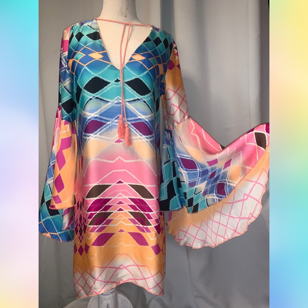 Just Paris colorful bell sleeve mini tunic dress